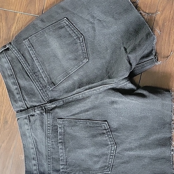 NEW! OLD NAVY High Rise Slouchy Straight Denim Jean Shorts 0. - Picture 6 of 8